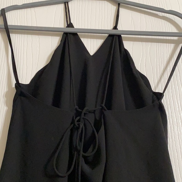 Black halter neck top with scallop edge - loose fit - ties in back - Picture 4 of 4